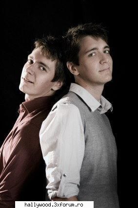 james si oliver phelps aici putem discuta despre orice